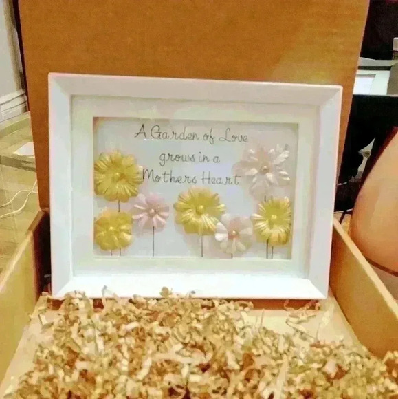 "Mother's" pebble art frame - Picture 1 of 4